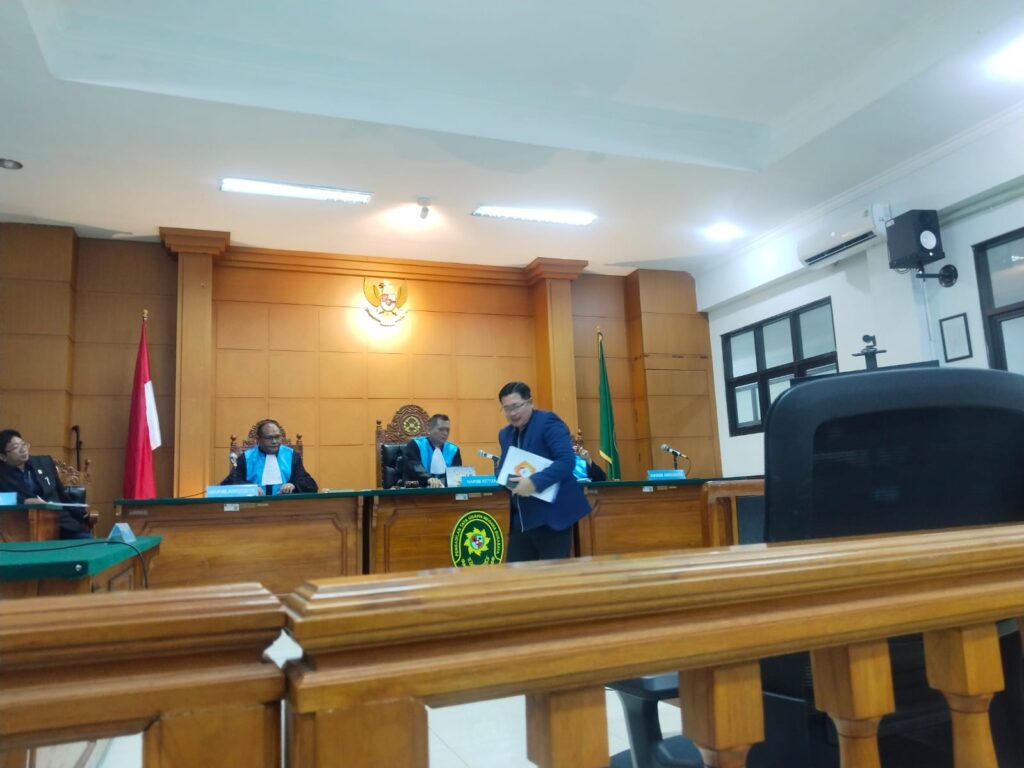 Assoc.Prof.Dr. Ilyas Indra, SH.MH Ketua Umum DPP PPSHI - 3