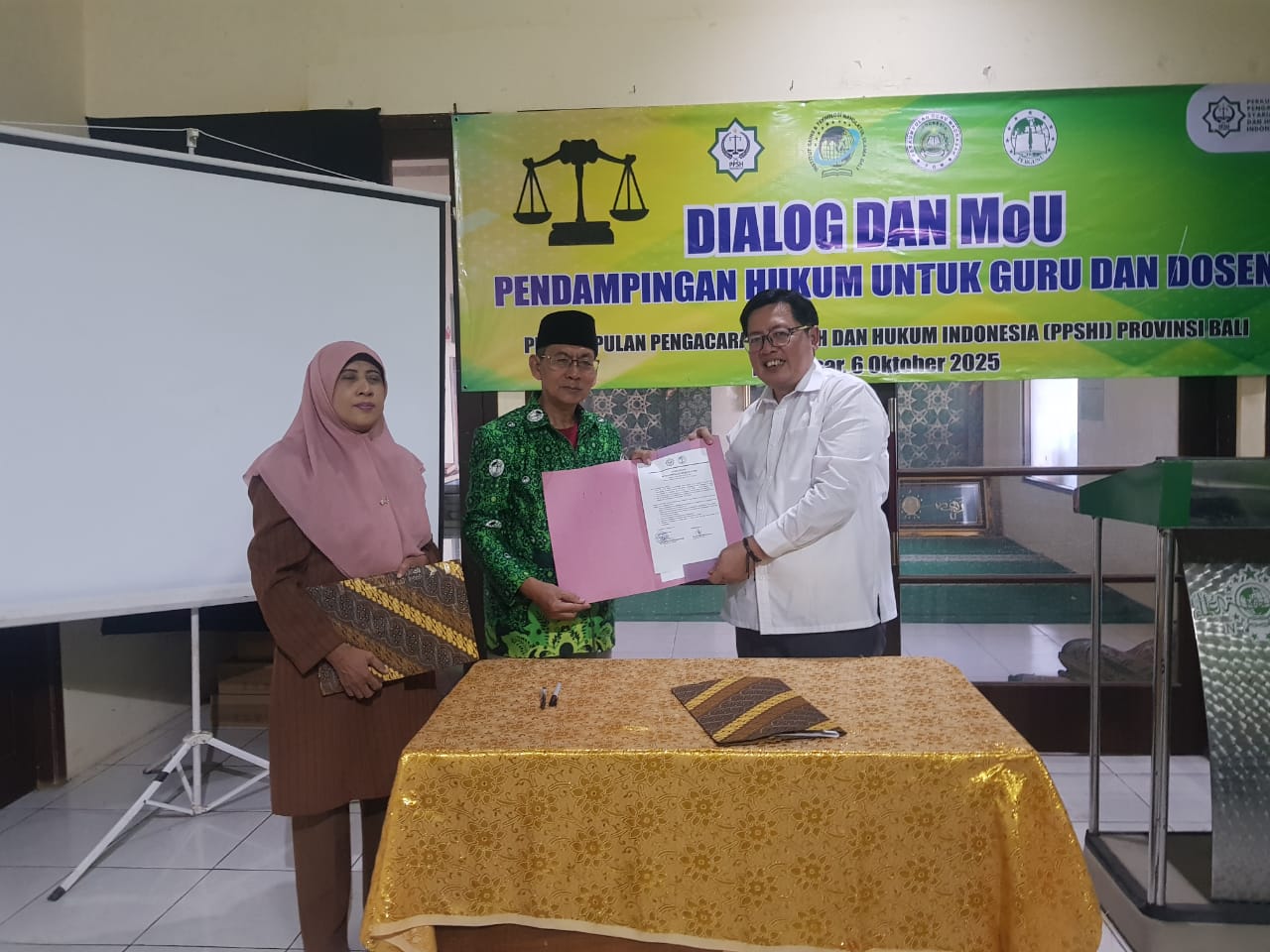 Penandatanganan MoU PPSHI dengan PW Persatuan Guru NU Bali